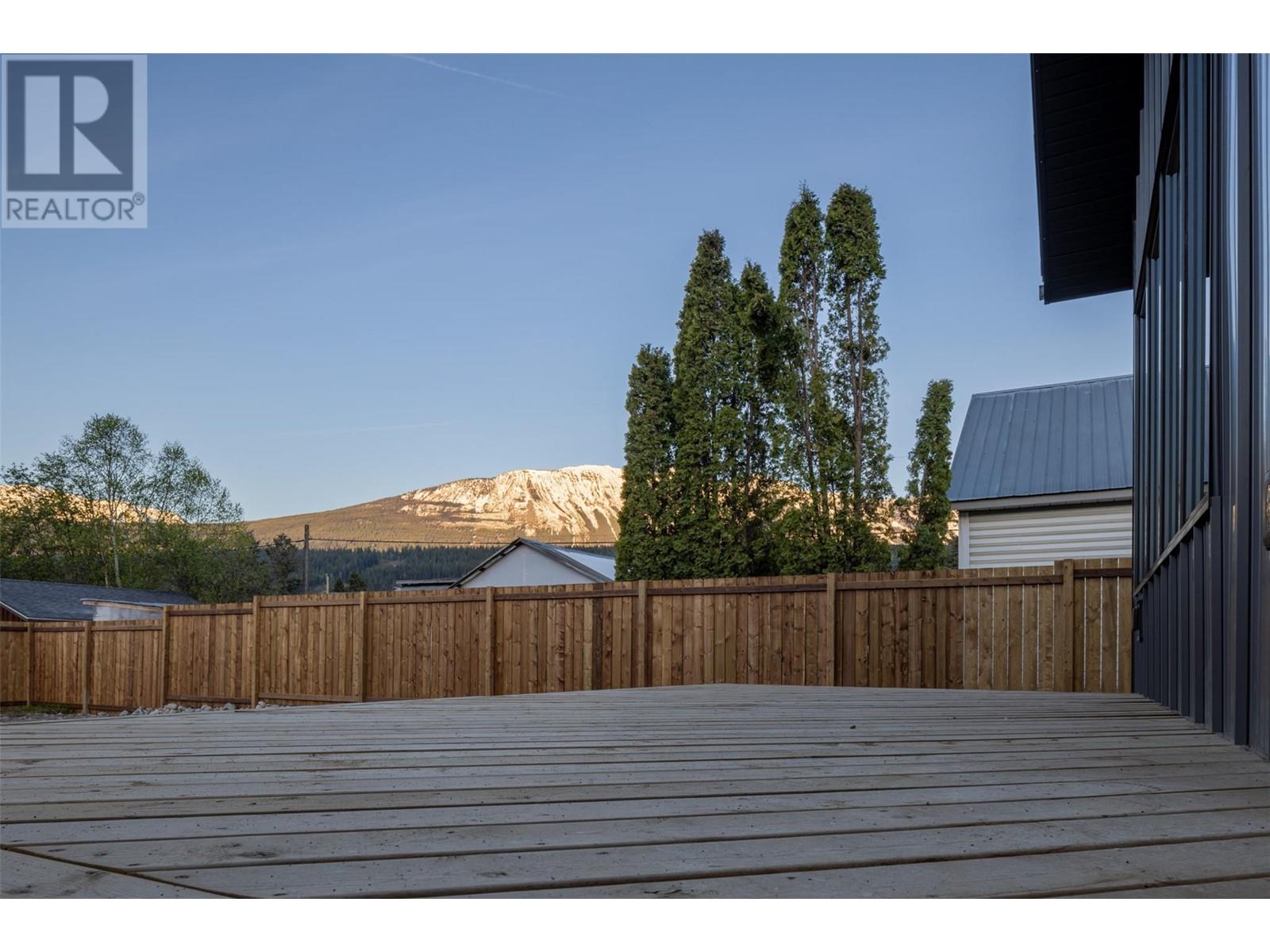 804 9th Street S, Golden, British Columbia  V0A 1H0 - Photo 41 - 10347663