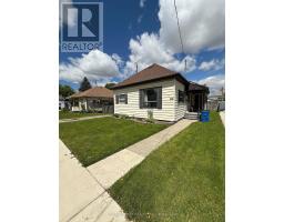 120 BLAKE STREET, Chatham-Kent, Ontario