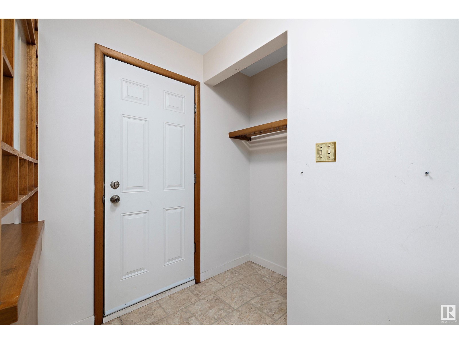 Property at 12715 / 12717 93 ST NW image 4