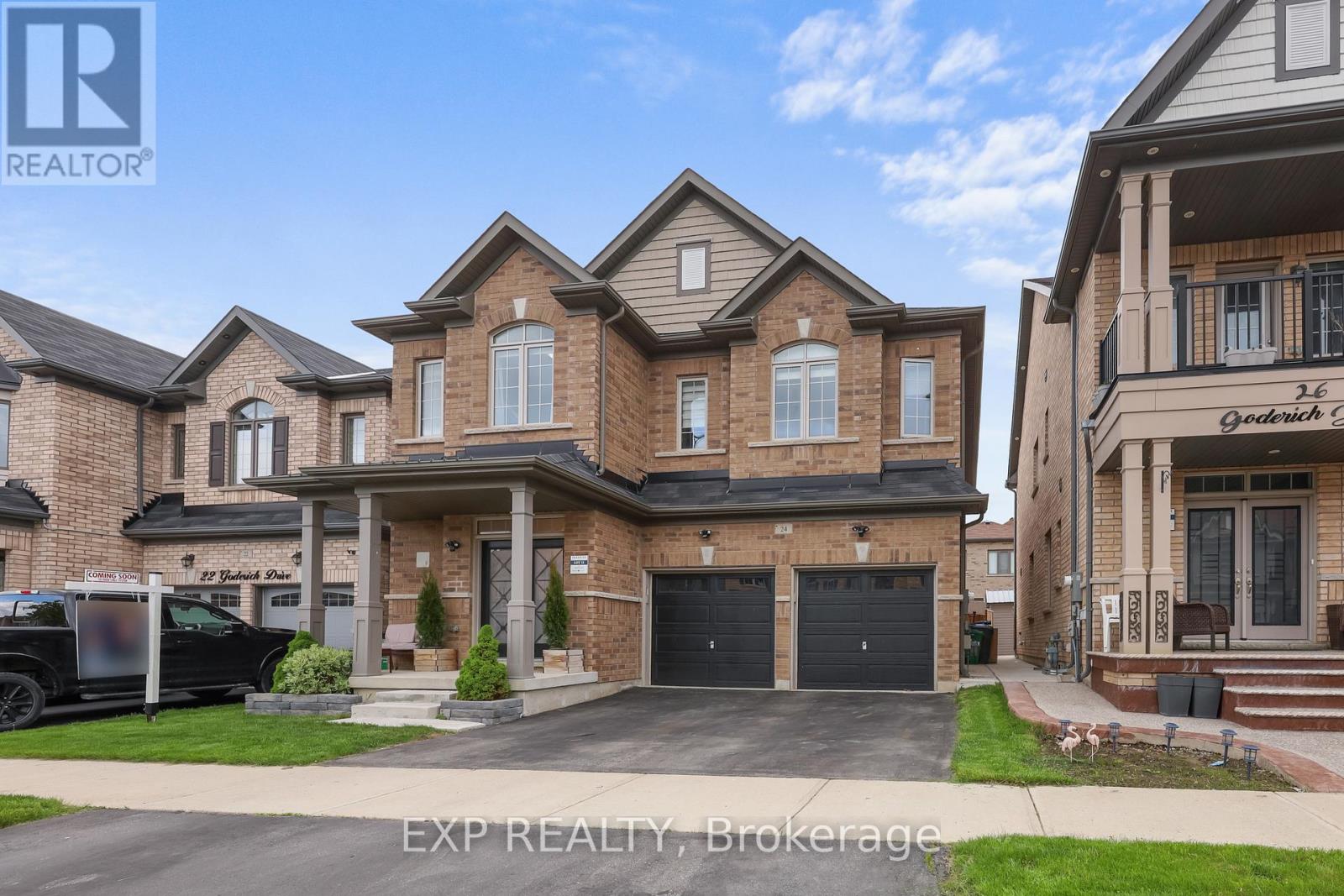 24 Goderich Drive, Brampton, Ontario  L7A 5A7 - Photo 3 - W12172315