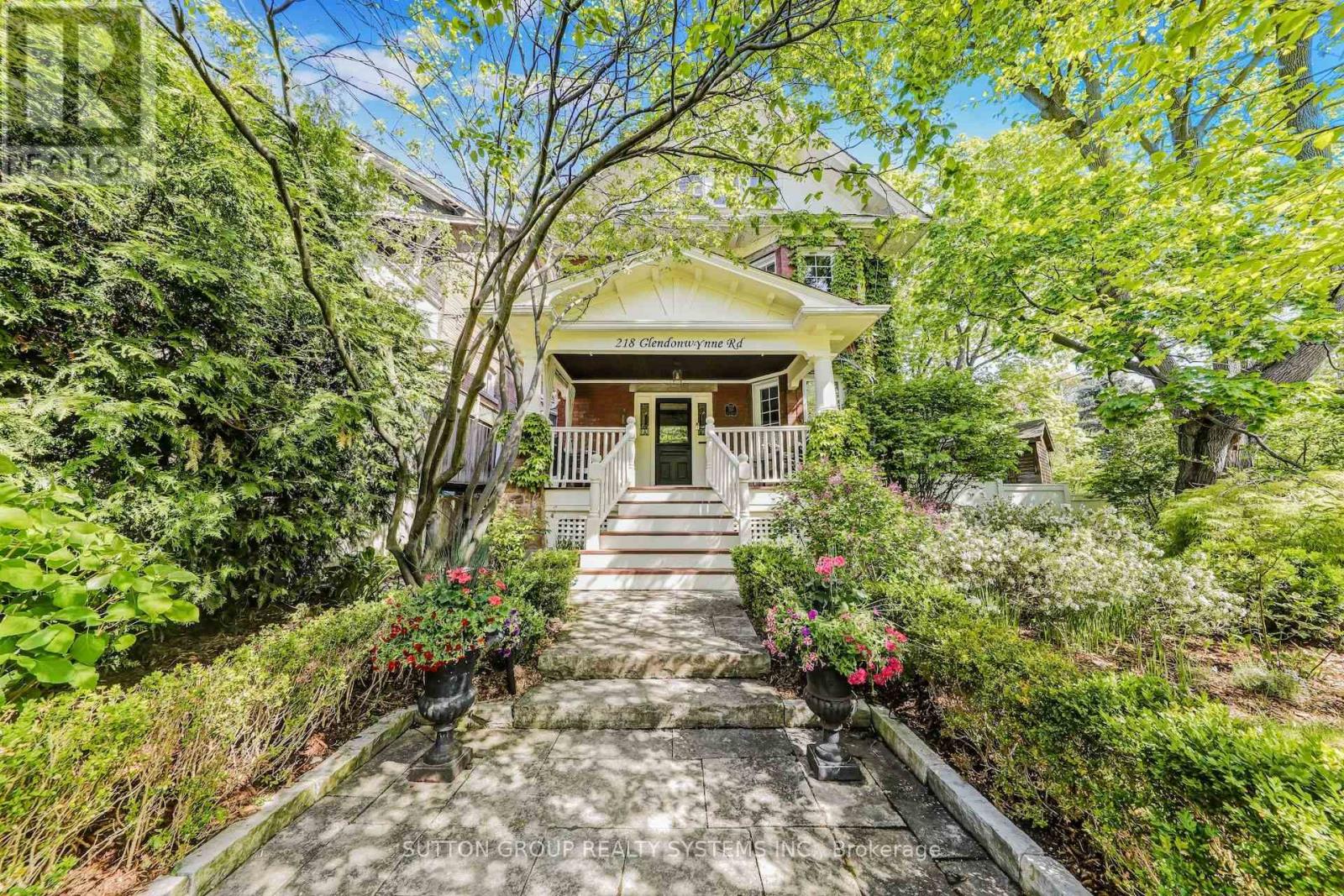 218 Glendonwynne Road, Toronto, Ontario  M6P 3G3 - Photo 1 - W12172317