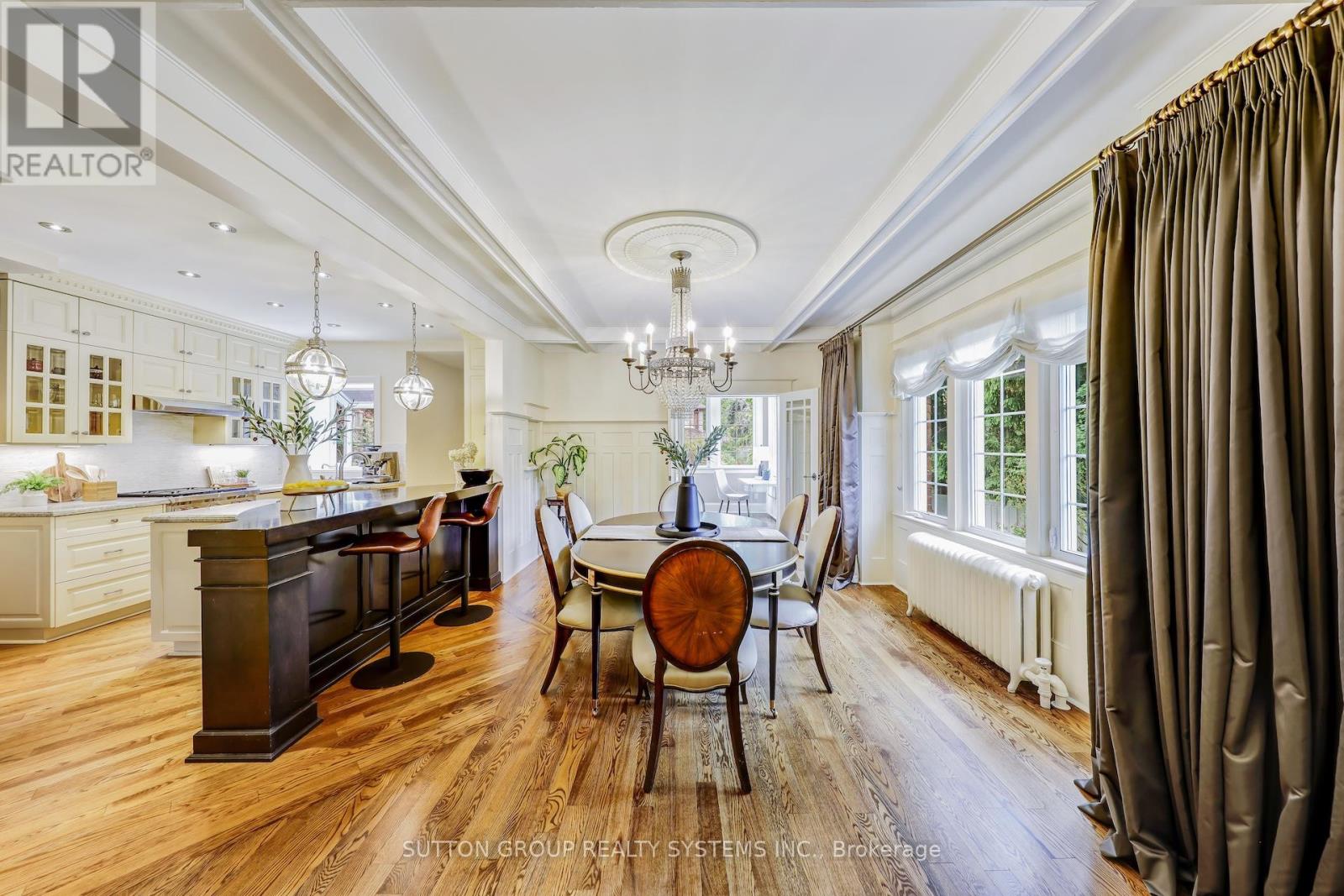218 Glendonwynne Road, Toronto (High Park North), Ontario  M6P 3G3 - Photo 12 - W12172317