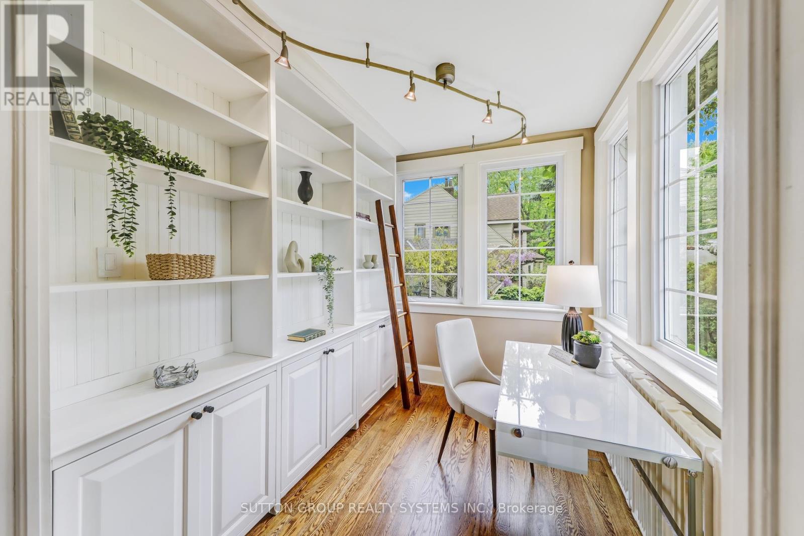 218 Glendonwynne Road, Toronto (High Park North), Ontario  M6P 3G3 - Photo 21 - W12172317