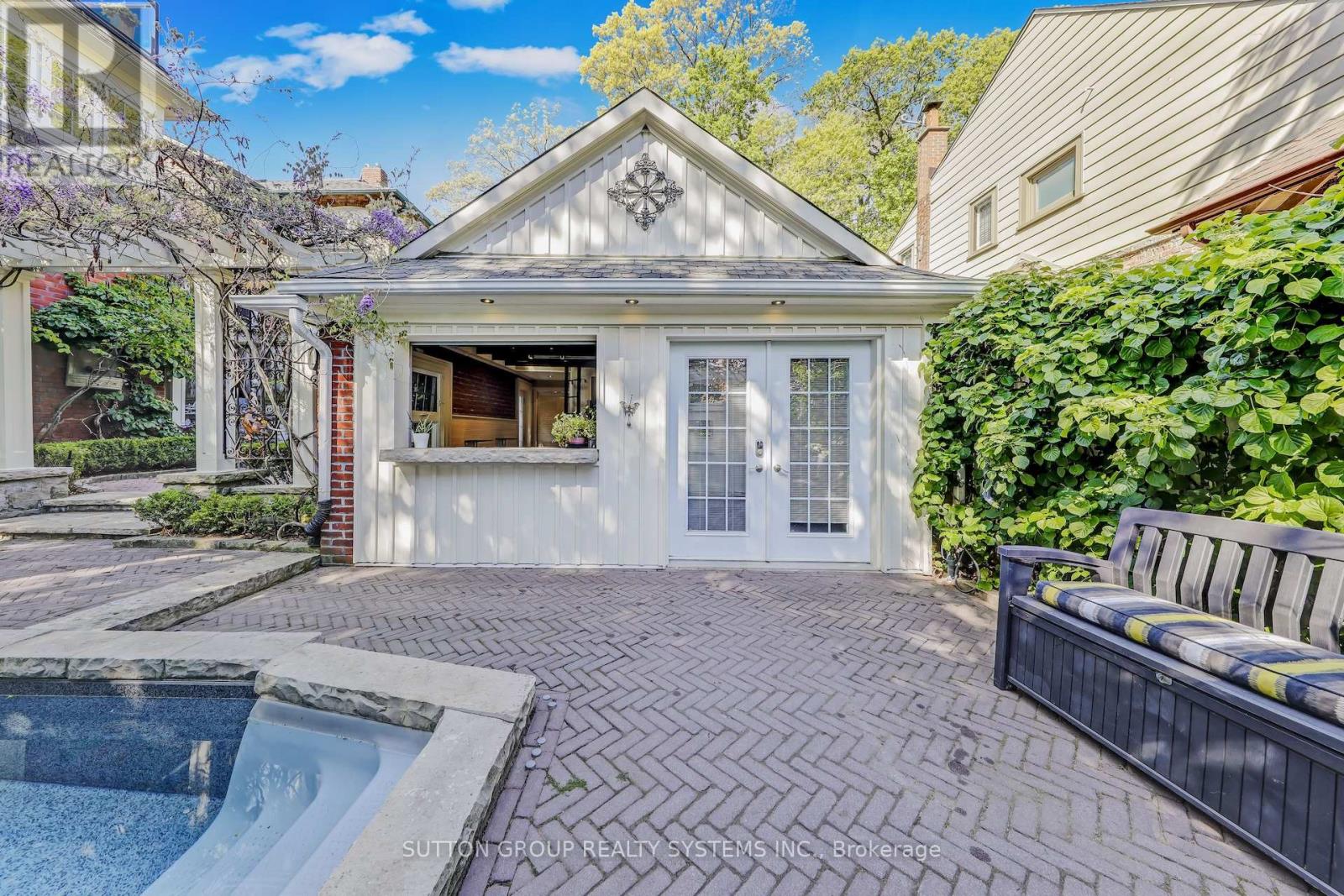 218 Glendonwynne Road, Toronto, Ontario  M6P 3G3 - Photo 44 - W12172317