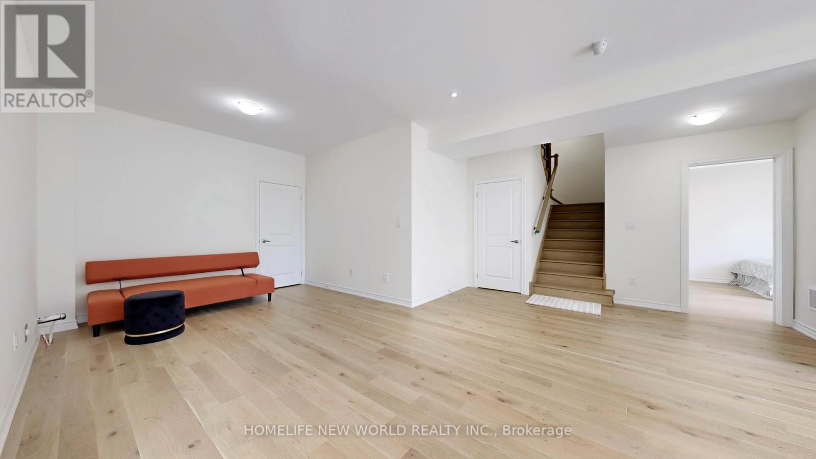 19 Ahchie Court, Vaughan, Ontario  L6A 5E5 - Photo 40 - N12172326
