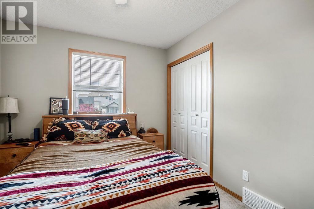 22 Sheep River Boulevard, Okotoks, Alberta  T1S 1X1 - Photo 29 - A2224261