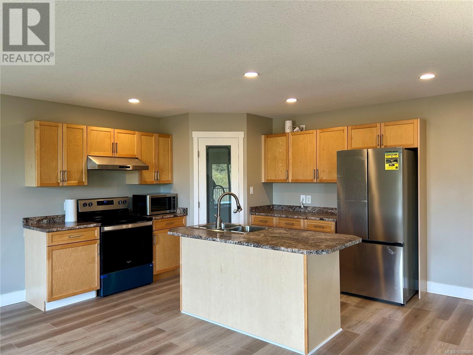 406 Alpen Way, Nanaimo, British Columbia  V9R 0B9 - Photo 7 - 1000988