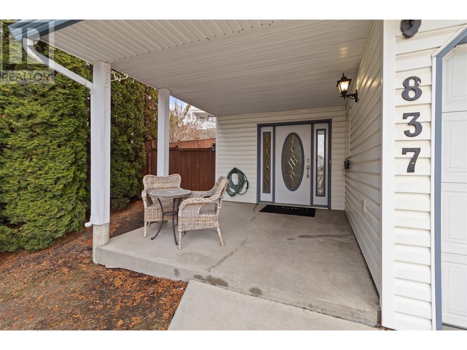 837 DUNROBIN Drive, Kamloops, BC V1S1V6