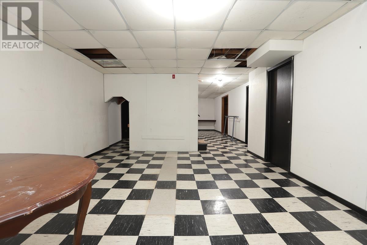 1015 Queen St E, Sault Ste. Marie, Ontario  P6A 2C2 - Photo 42 - SM250962