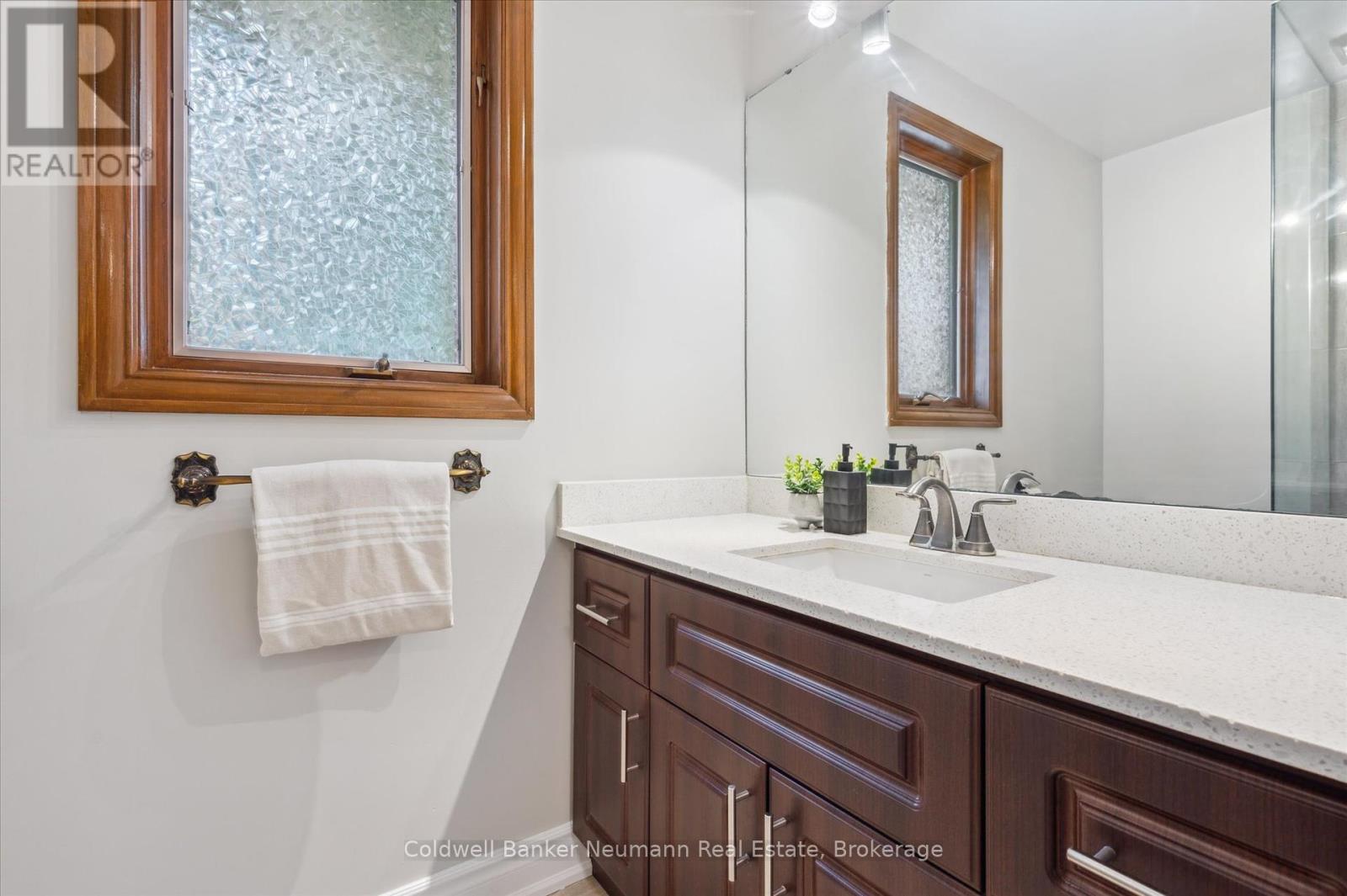 15 Hands Drive, Guelph, Ontario N1G 3E6 - Photo 24 - X12172359