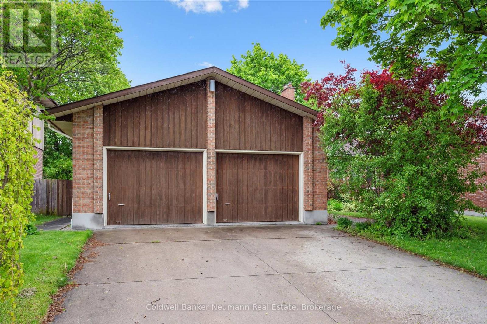 Property at 15 HANDS DRIVE image 5
