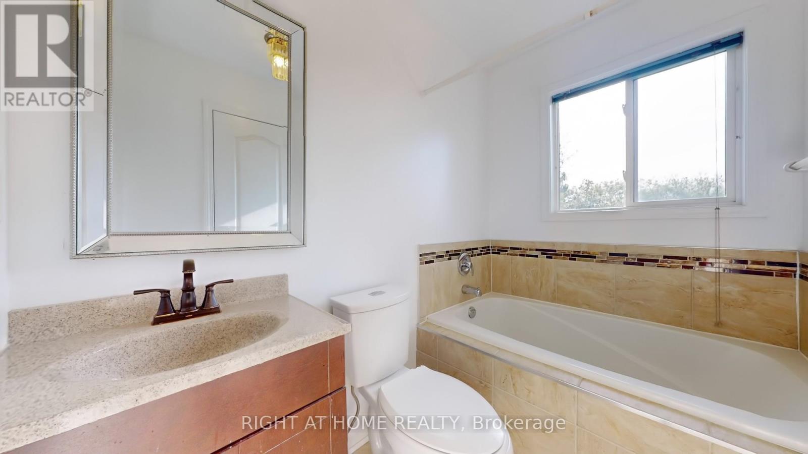 73 Mare Crescent, Toronto, Ontario  M9W 7E7 - Photo 26 - W12172341