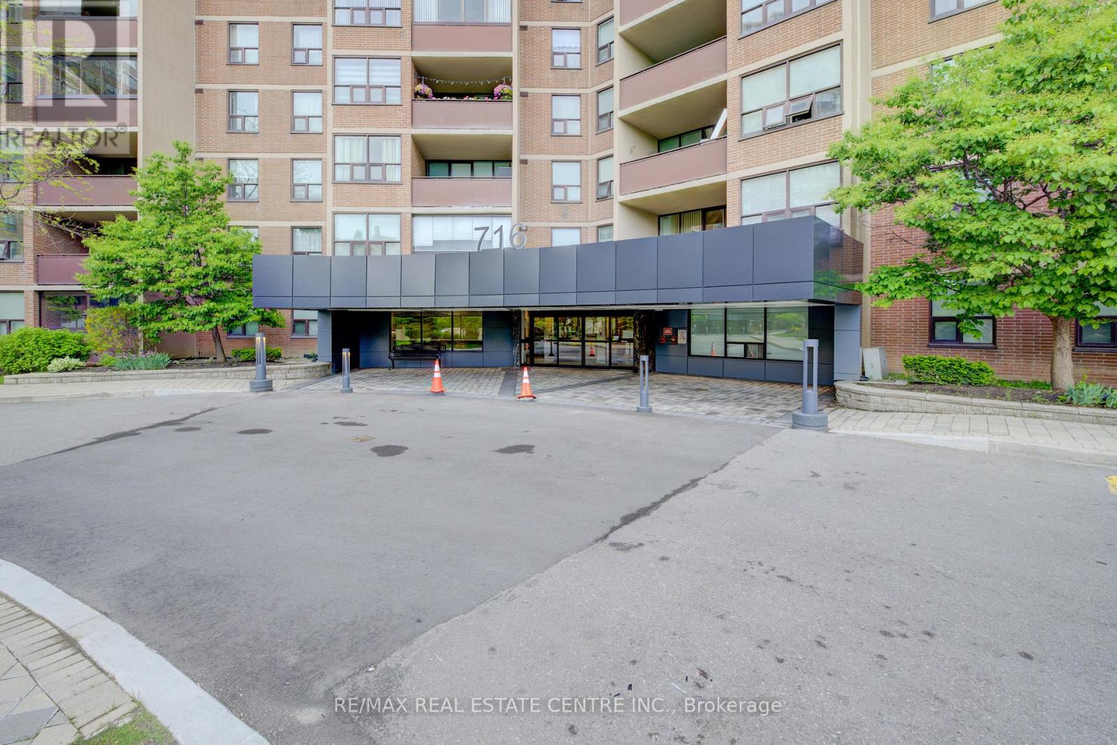1109 - 716 The West Mall, Toronto, Ontario  M9C 4X6 - Photo 33 - W12172335