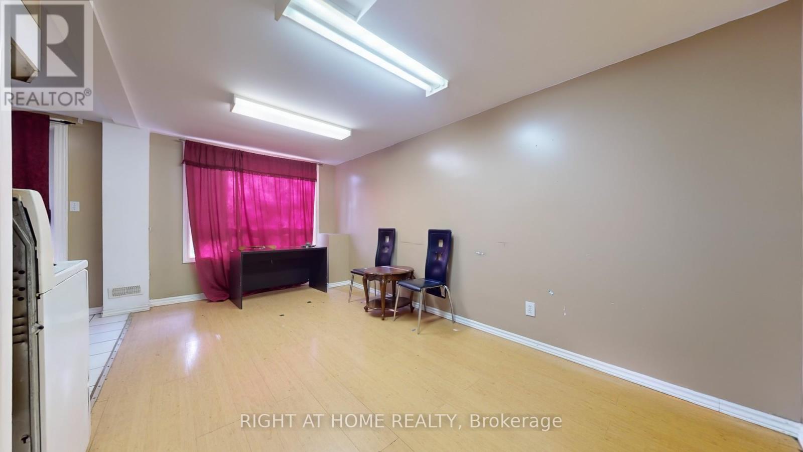73 Mare Crescent, Toronto, Ontario  M9W 7E7 - Photo 35 - W12172341