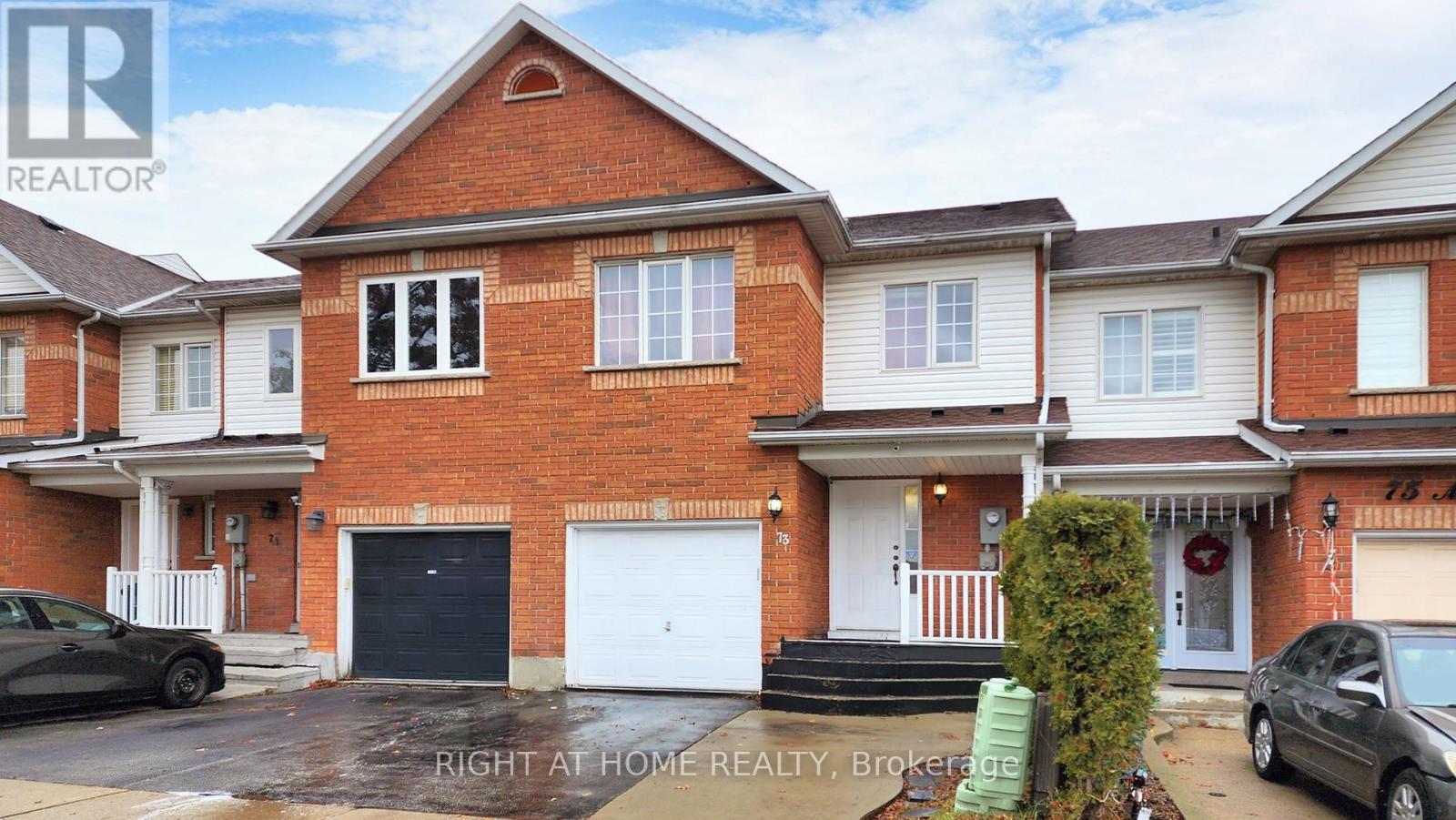 73 Mare Crescent, Toronto, Ontario  M9W 7E7 - Photo 3 - W12172341