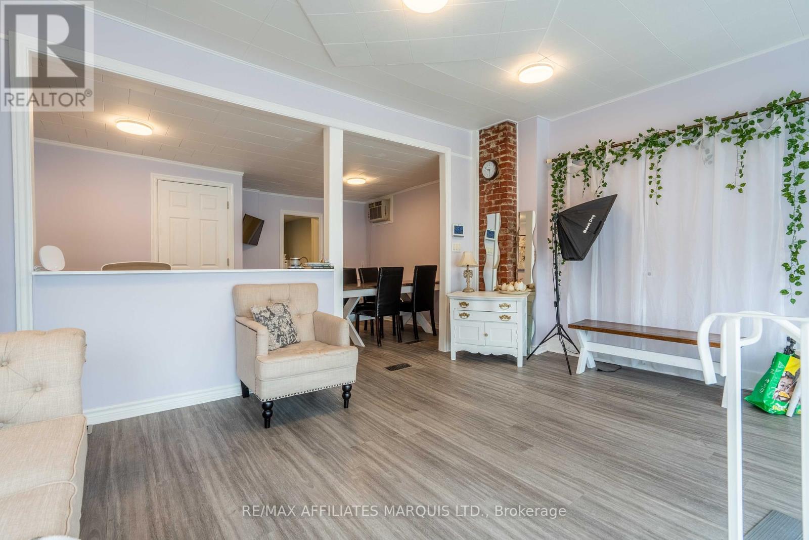 115 Louisa Street, Cornwall, Ontario  K6H 4P7 - Photo 4 - X12052558