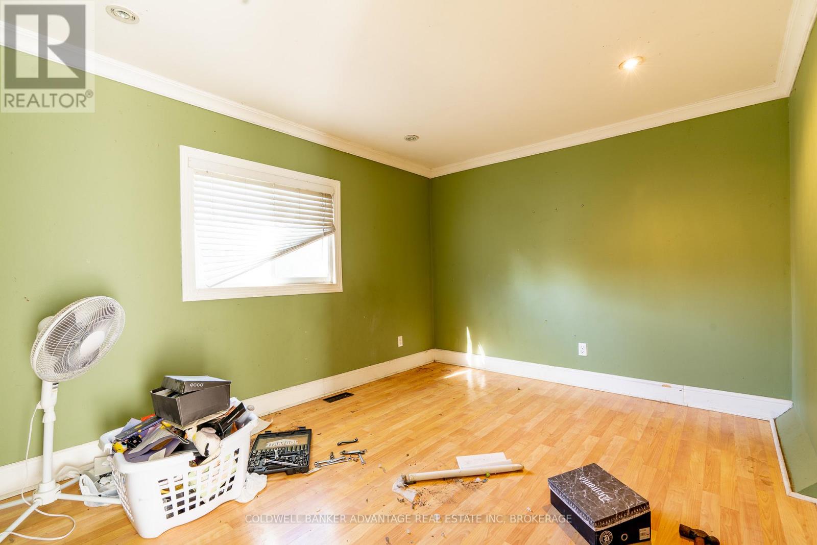 76 East 24th Street, Hamilton, Ontario  L8V 2Y1 - Photo 9 - X12172352