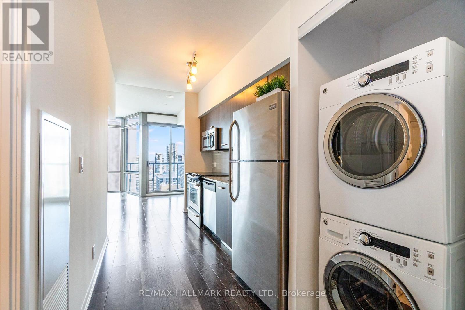 2307 - 832 Bay Street, Toronto, Ontario  M5S 1Z6 - Photo 11 - C12172361