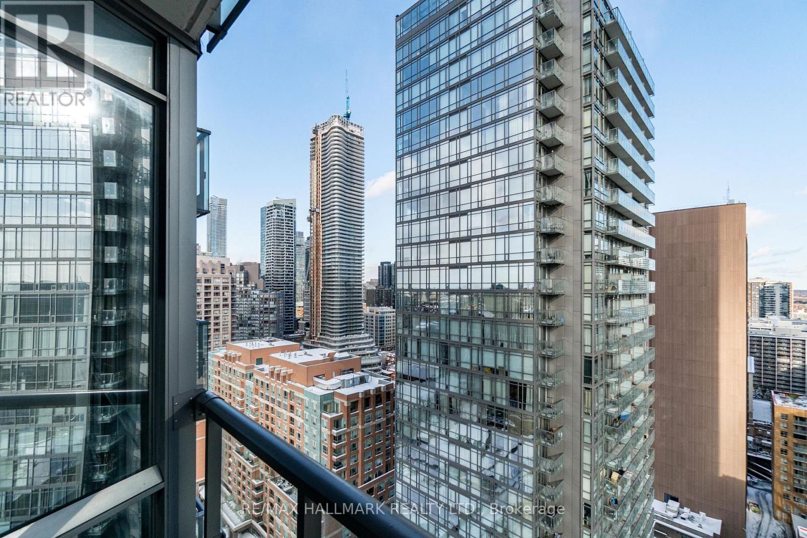 2307 - 832 Bay Street, Toronto, Ontario  M5S 1Z6 - Photo 17 - C12172361