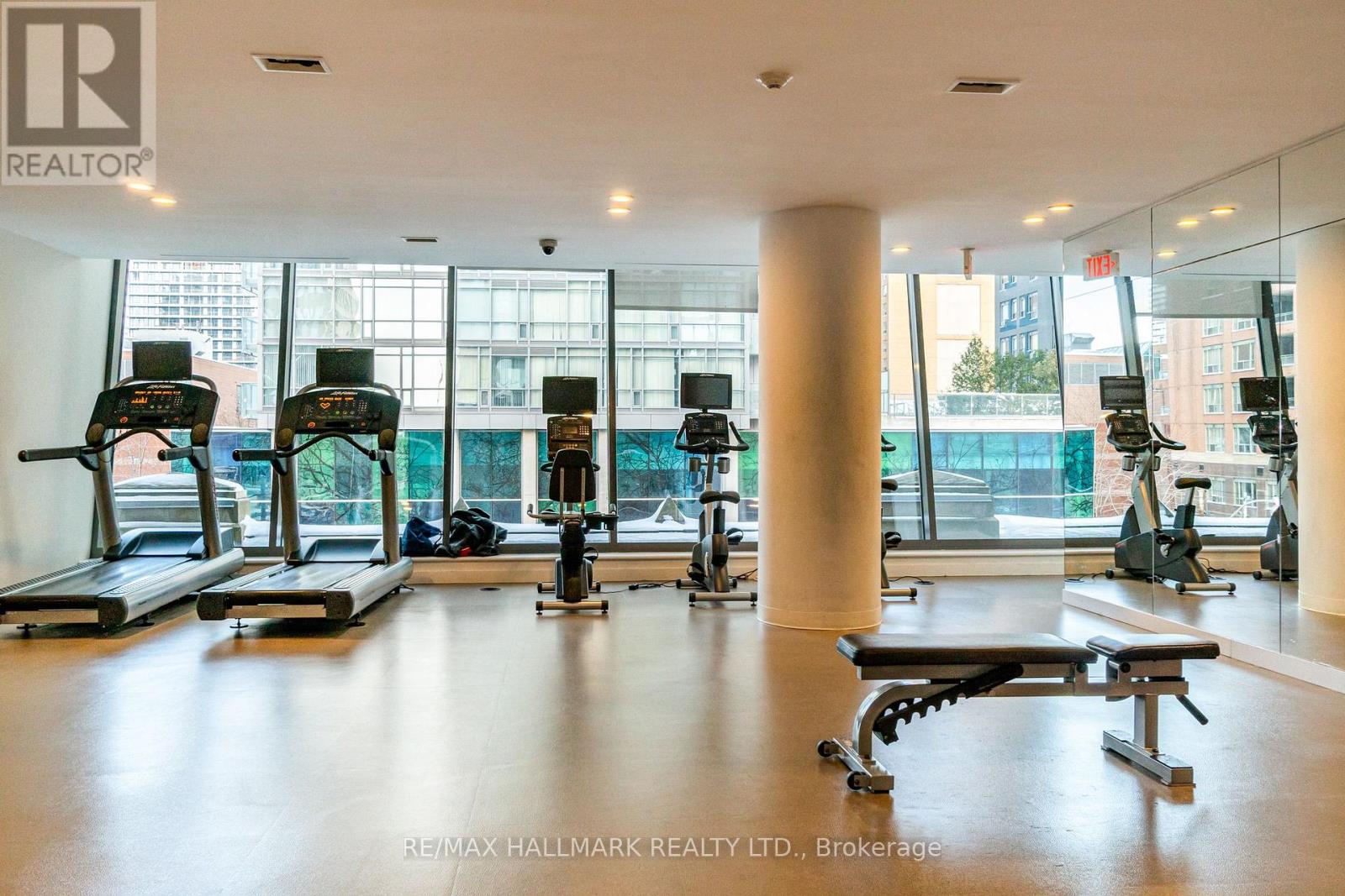 2307 - 832 Bay Street, Toronto, Ontario  M5S 1Z6 - Photo 19 - C12172361