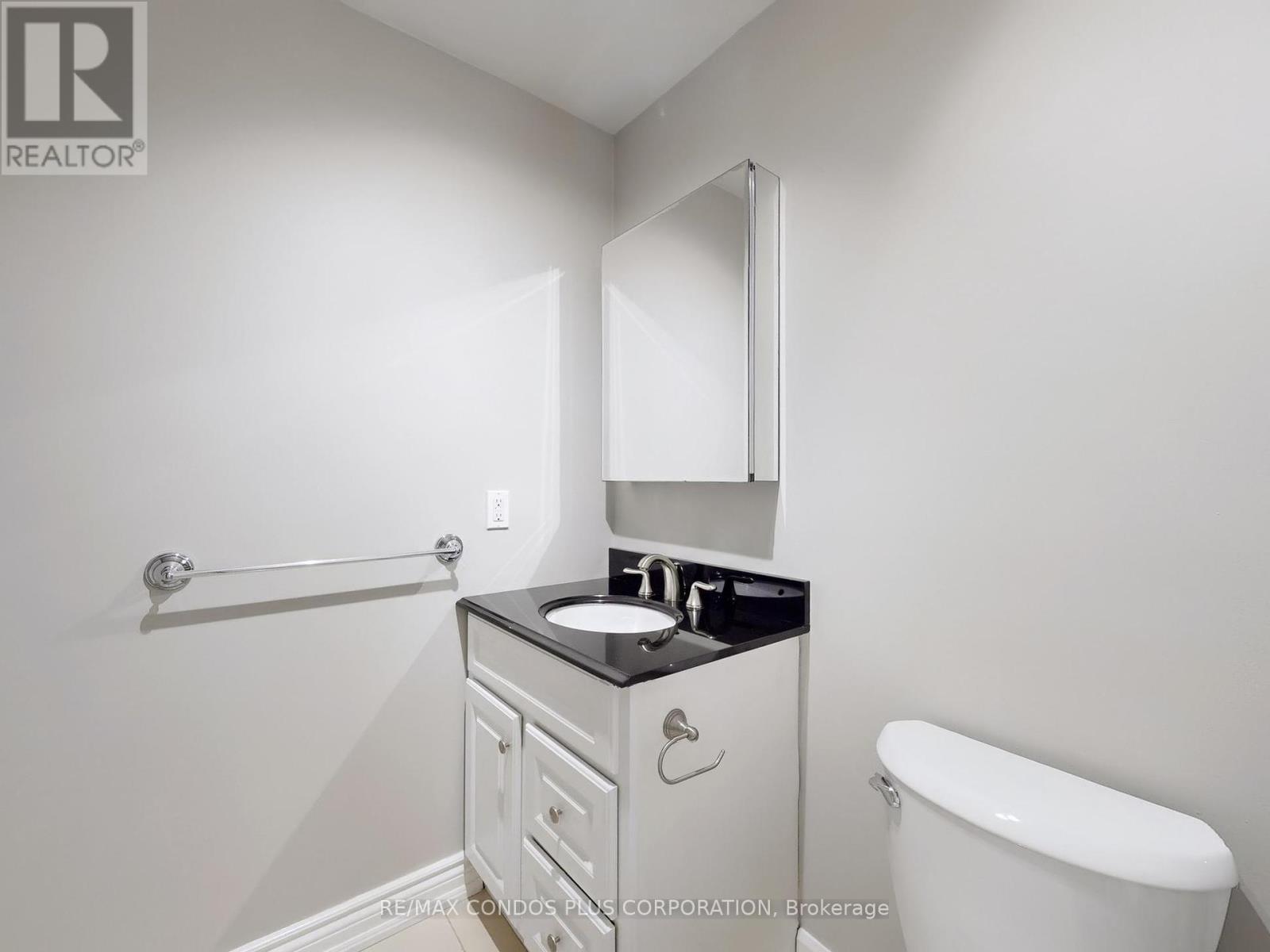 325 - 500 Richmond Street W, Toronto, Ontario  M5V 3N4 - Photo 24 - C12172378
