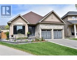 19 DYMENT Court, Hamilton, Ontario