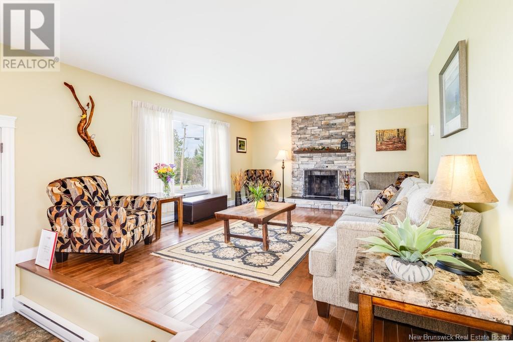 Property at 30 Currie Crescent image 3