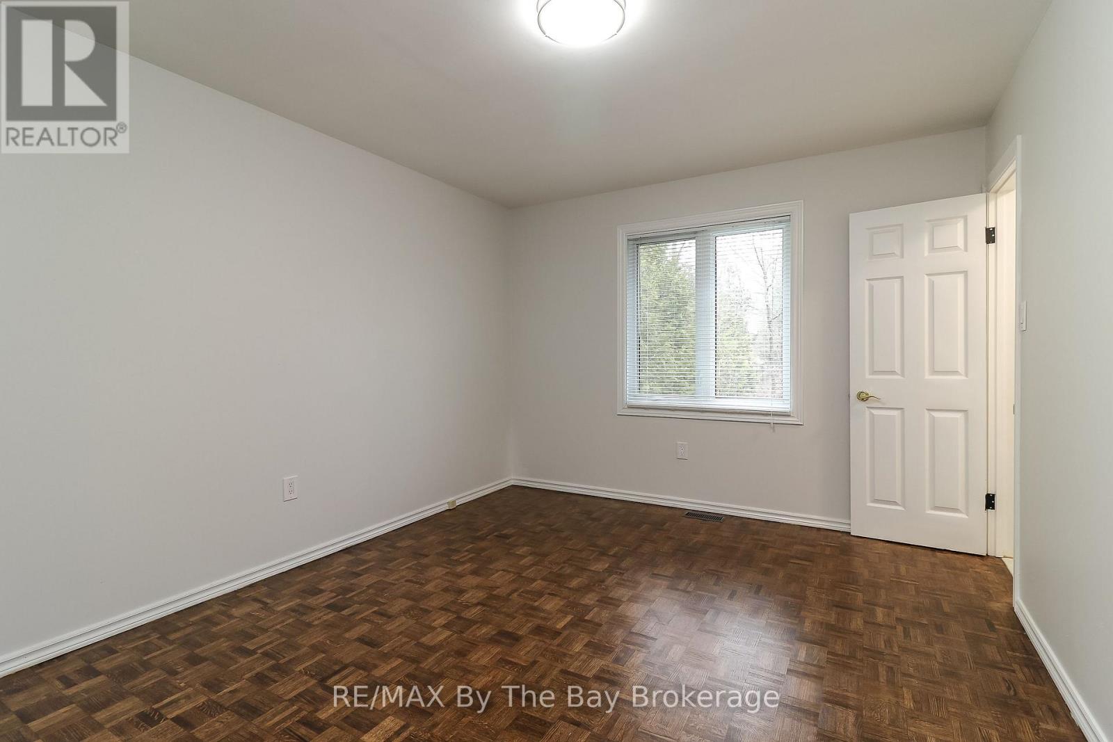 12 Bridlewood Crescent, Wasaga Beach, Ontario  L9Z 1B4 - Photo 35 - S12094657
