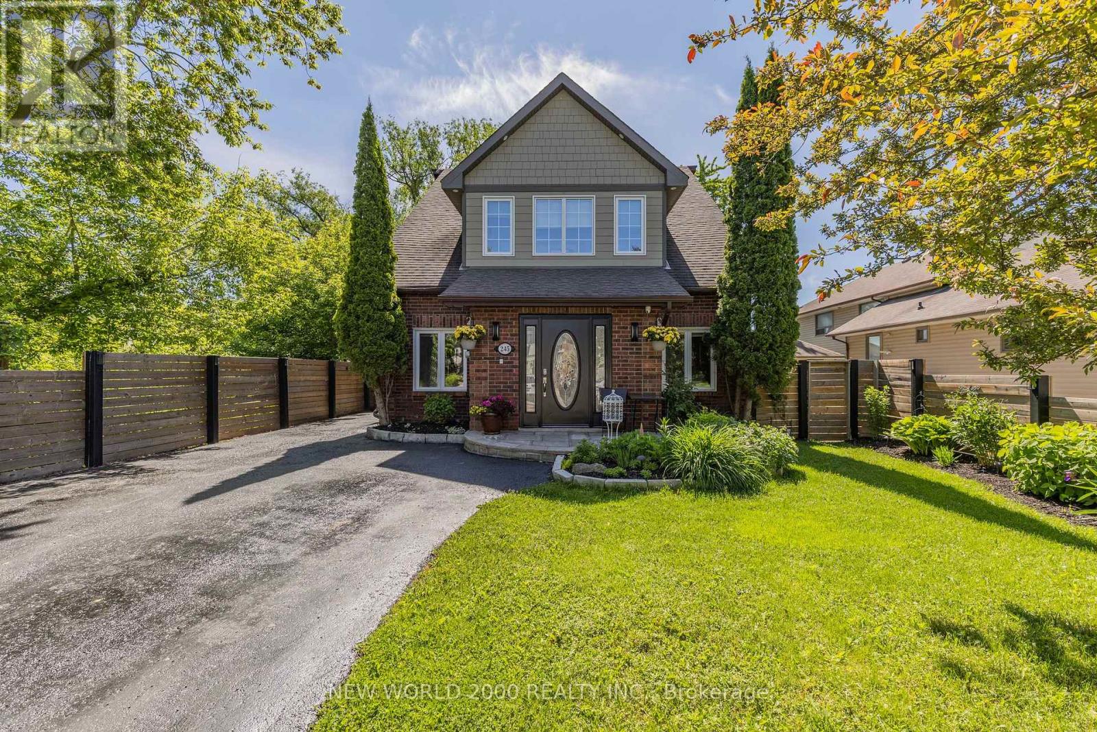 245 LAKELAND CRESCENT, Richmond Hill, Ontario