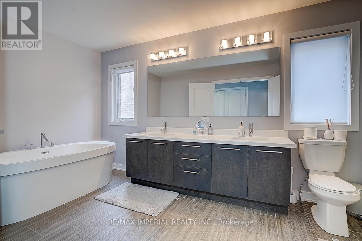 100 Dariole Drive, Richmond Hill, Ontario  L4E 0Y8 - Photo 26 - N12172375