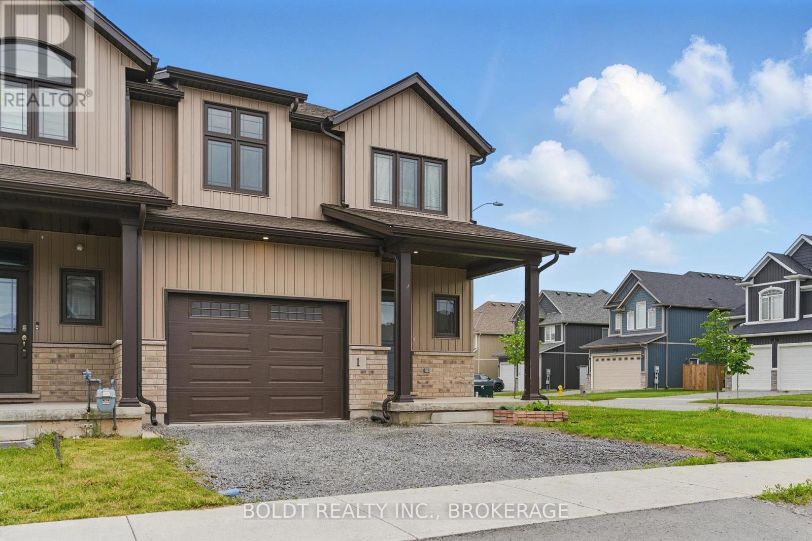 Property at 1 BOWMAN CRESCENT image 2