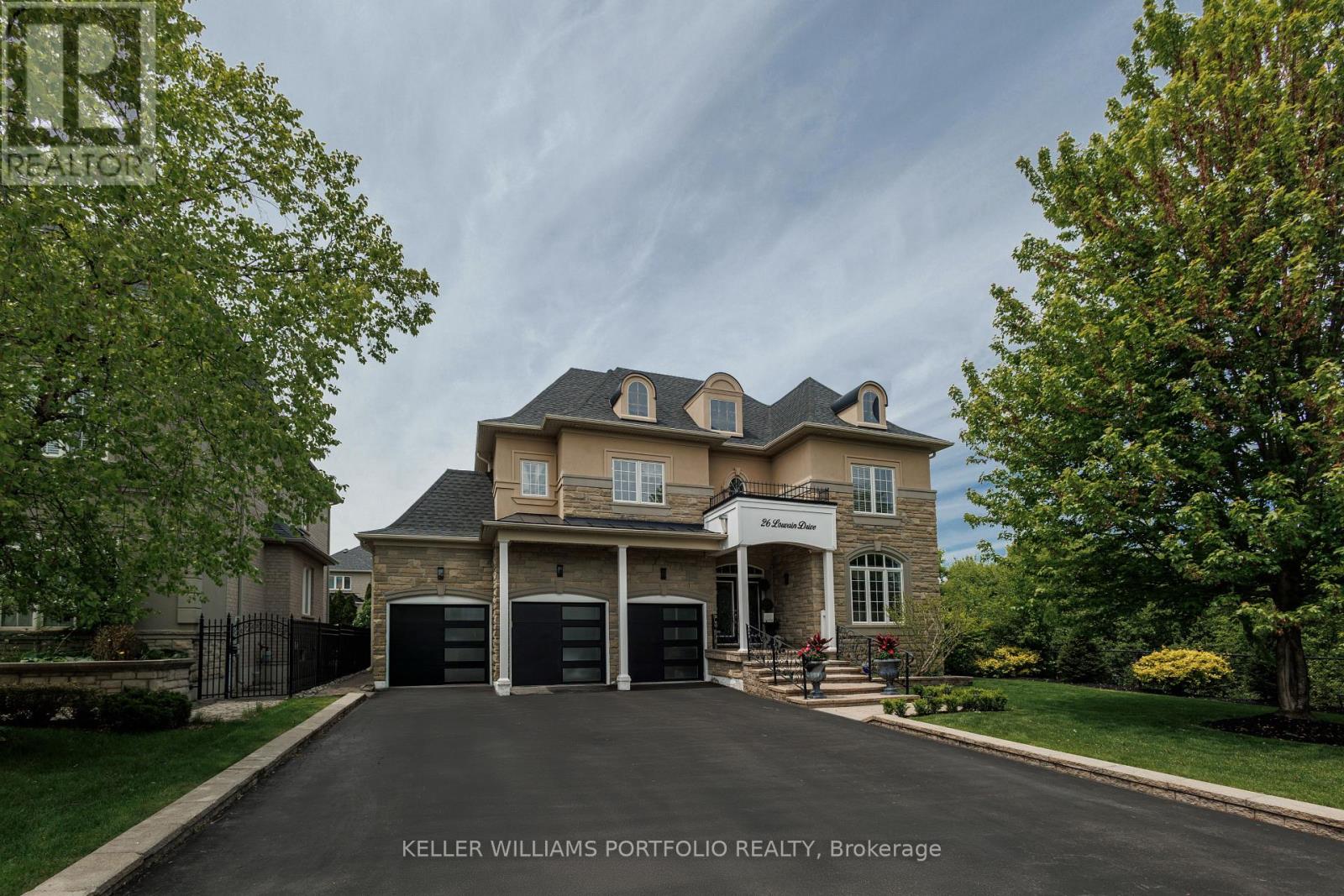 26 Louvain Drive, Brampton, Ontario  L6P 1W6 - Photo 2 - W12172356