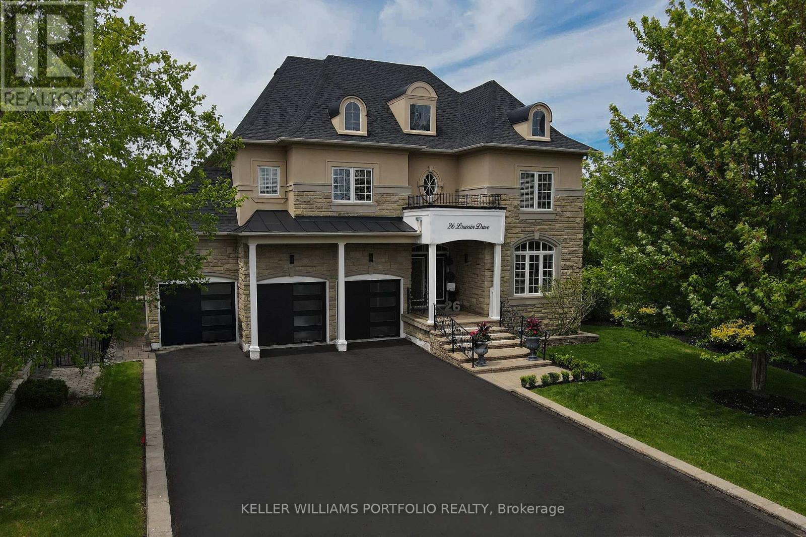 26 Louvain Drive, Brampton, Ontario  L6P 1W6 - Photo 3 - W12172356