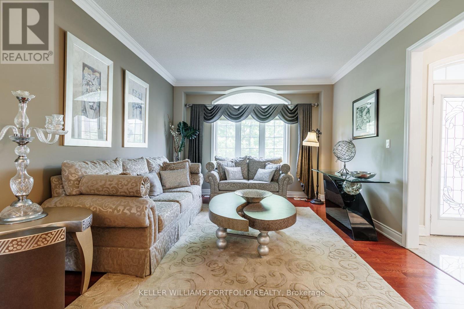 26 Louvain Drive, Brampton (Vales Of Castlemore North), Ontario  L6P 1W6 - Photo 6 - W12172356