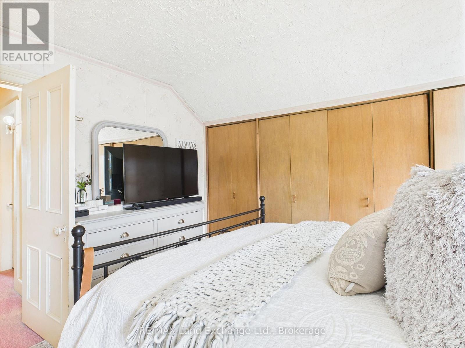 1178 Queen Street, Kincardine, Ontario  N2Z 1G4 - Photo 20 - X12172410