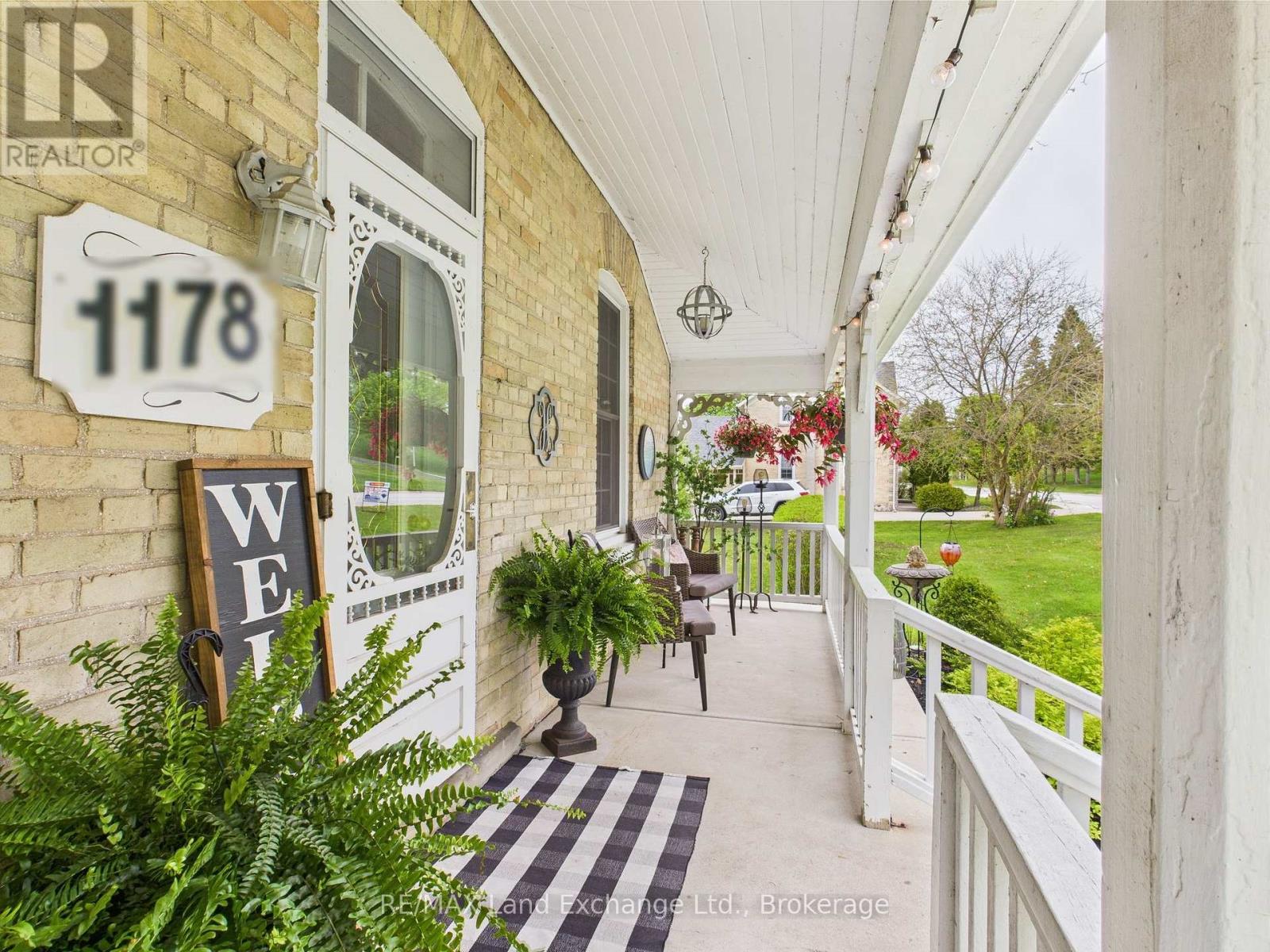 1178 Queen Street, Kincardine, Ontario  N2Z 1G4 - Photo 3 - X12172410