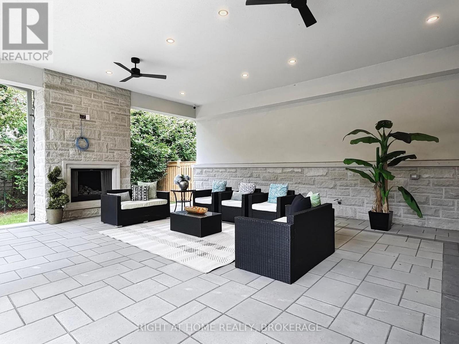 172 Burgundy Drive, Oakville, Ontario  L6J 4G1 - Photo 45 - W12172376