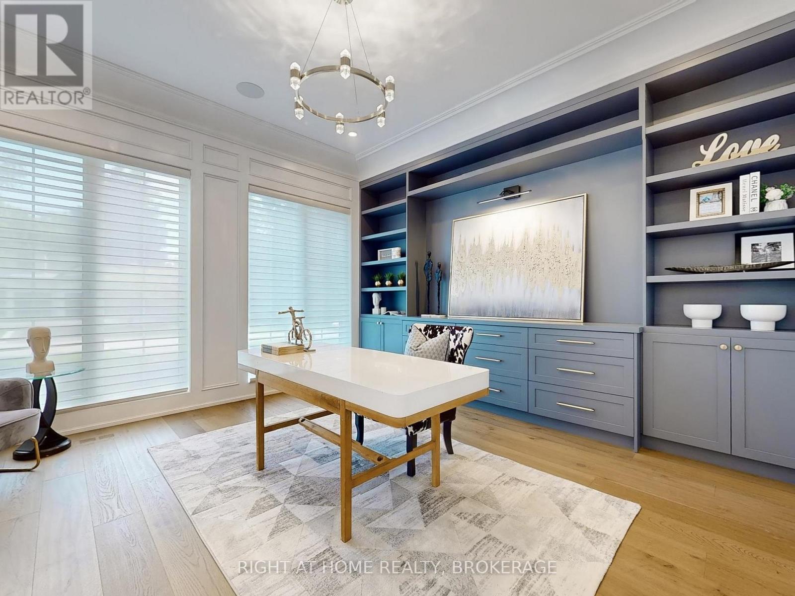 172 Burgundy Drive, Oakville, Ontario  L6J 4G1 - Photo 8 - W12172376