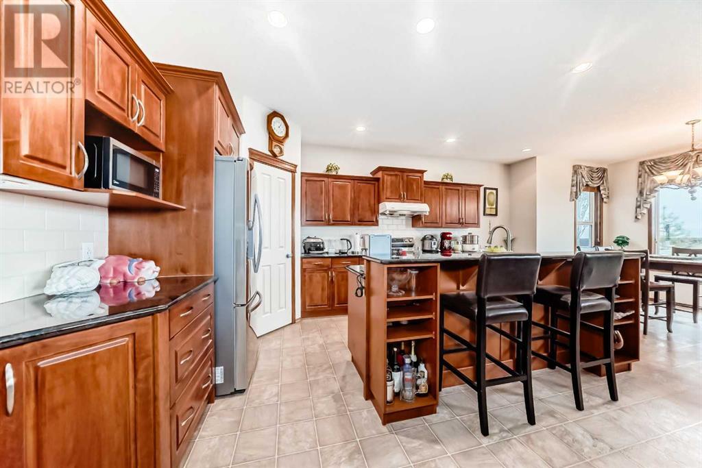 137 Pantego Road Nw, Calgary, Alberta  T3K 0B8 - Photo 8 - A2224464
