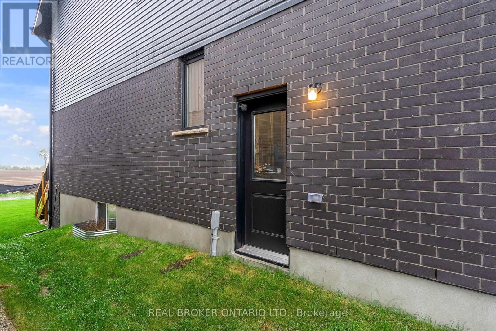 186 Schmidt Drive, Wellington North, Ontario  N0G 1A0 - Photo 25 - X12172385