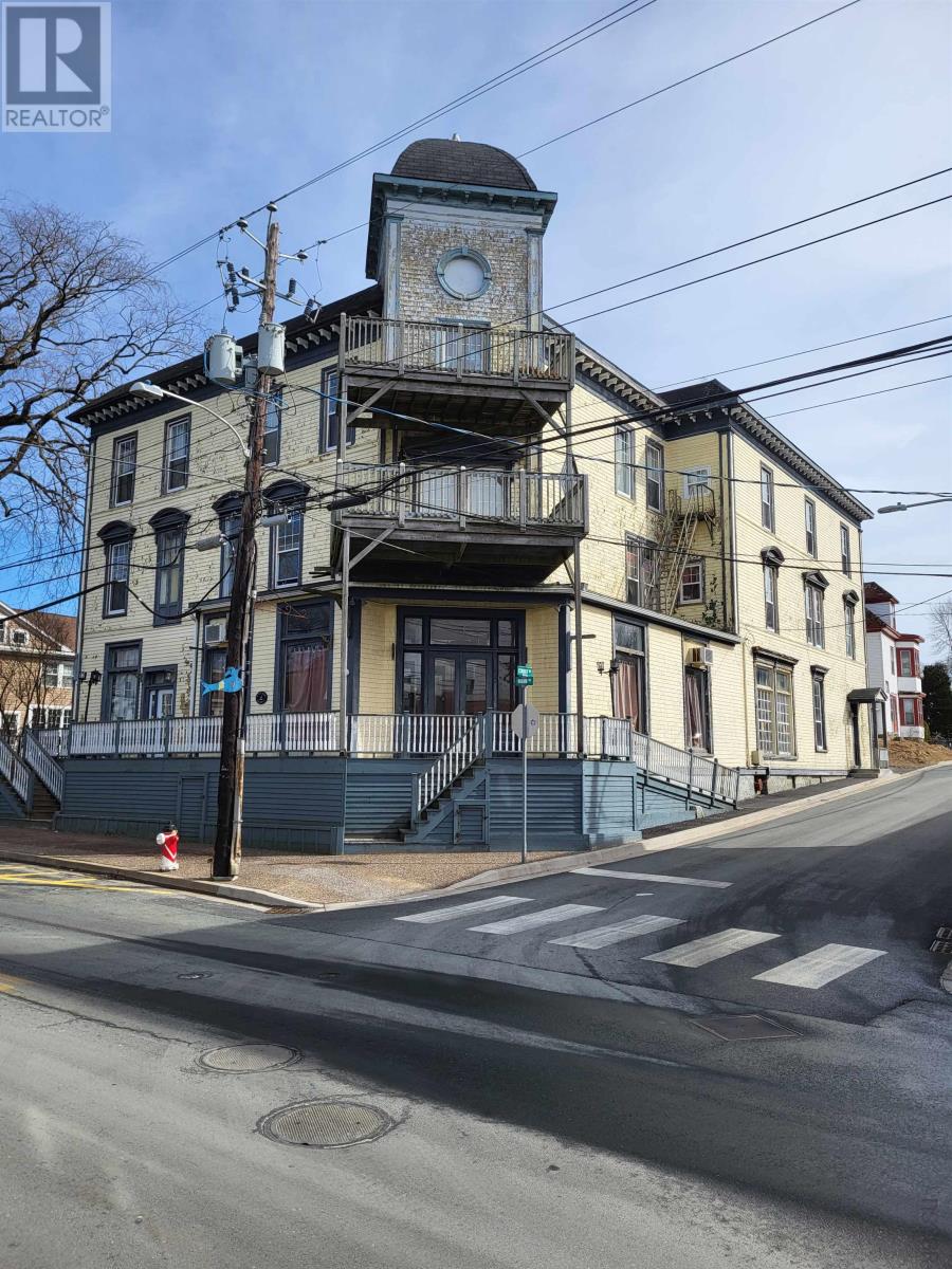 149 Main Street, Liverpool, Nova Scotia  B0T 1K0 - Photo 3 - 202405989