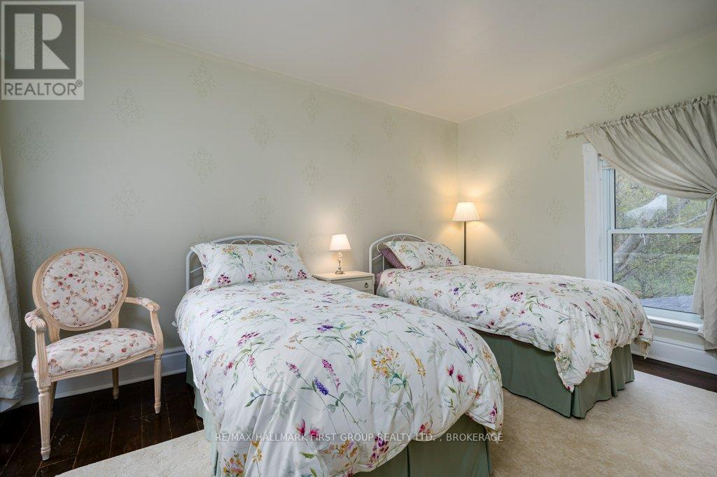 1331 Victoria Road, Prince Edward County, Ontario  K0K 1A0 - Photo 32 - X12172449