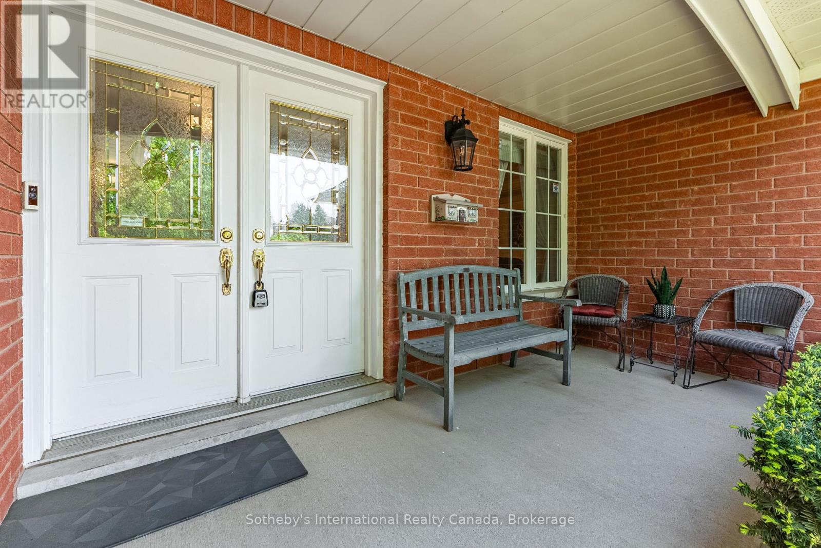 Property at 141 SPRINGFIELD BOULEVARD image 4