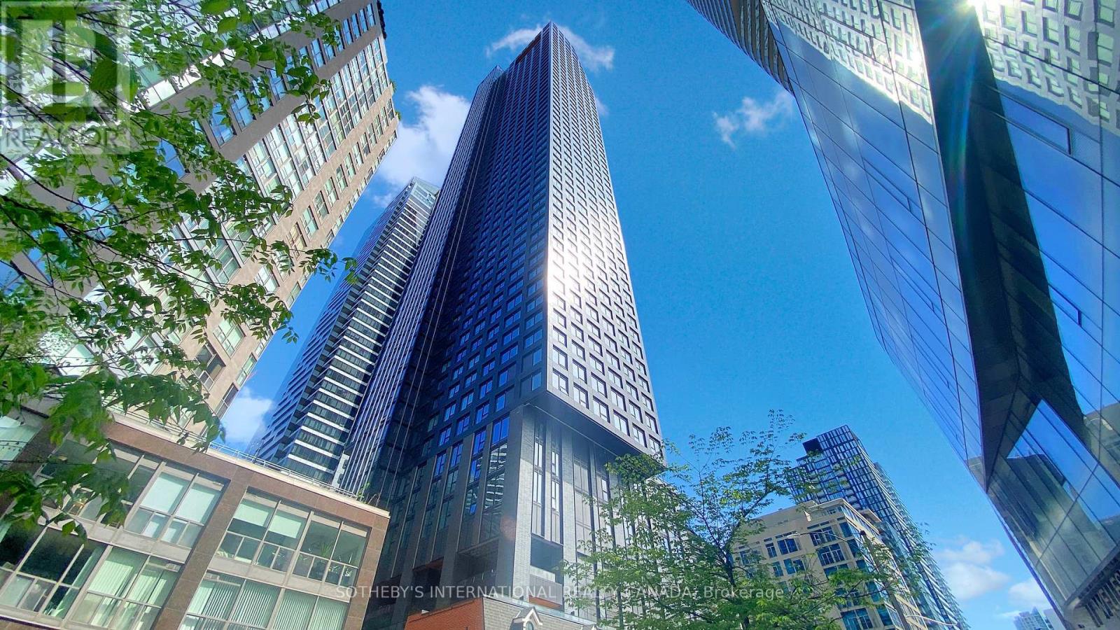 707 - 8 Wellesley Street W, Toronto, Ontario  M4Y 0J5 - Photo 4 - C12167752