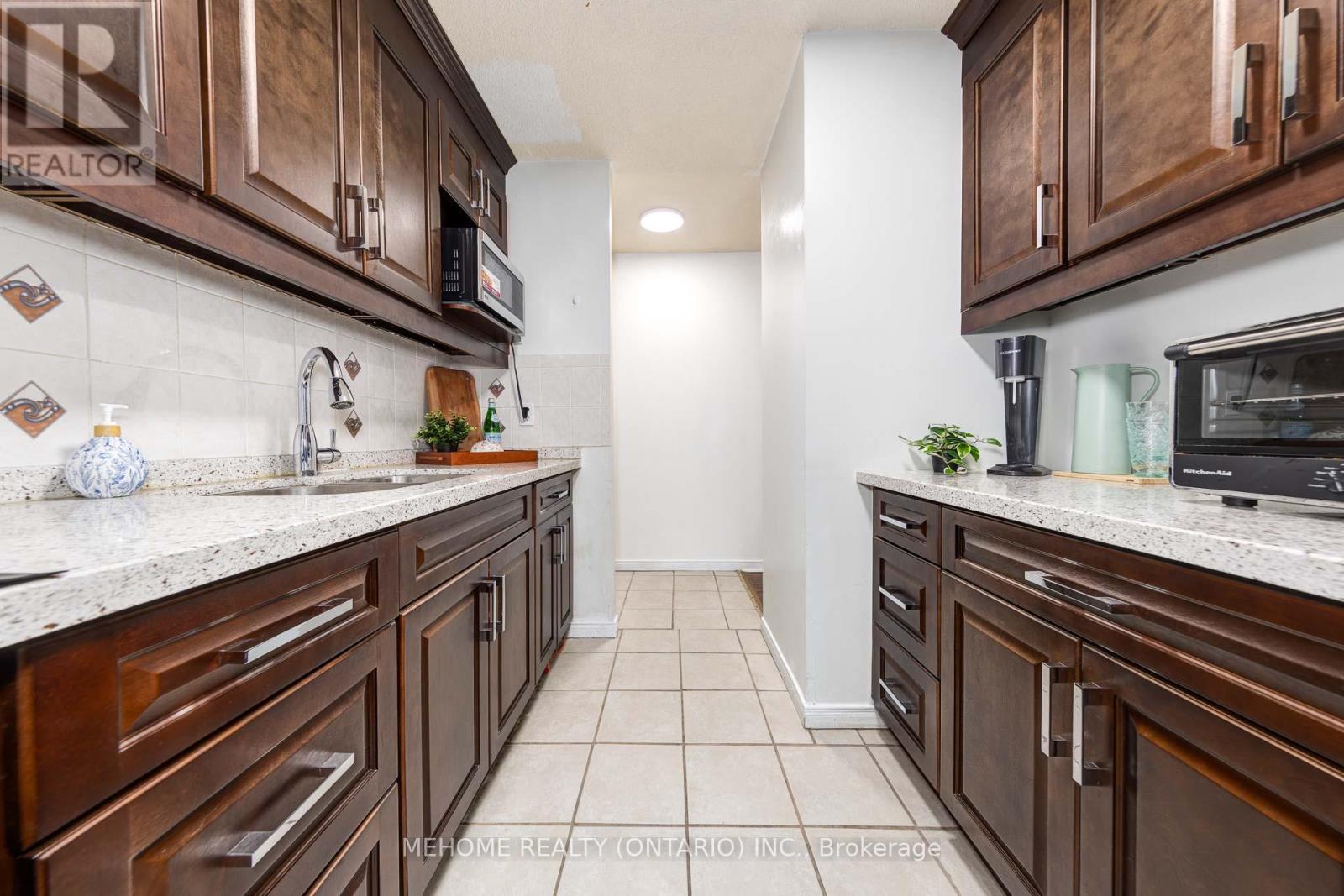 207 - 1950 Kennedy Road, Toronto, Ontario  M1P 4S9 - Photo 3 - E12172404