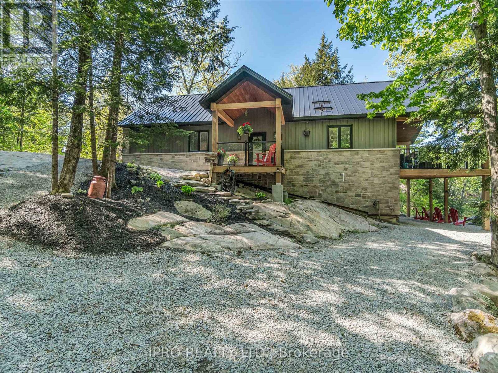 1907 Island Road, Severn, Ontario  L0K 1E0 - Photo 9 - S12172415