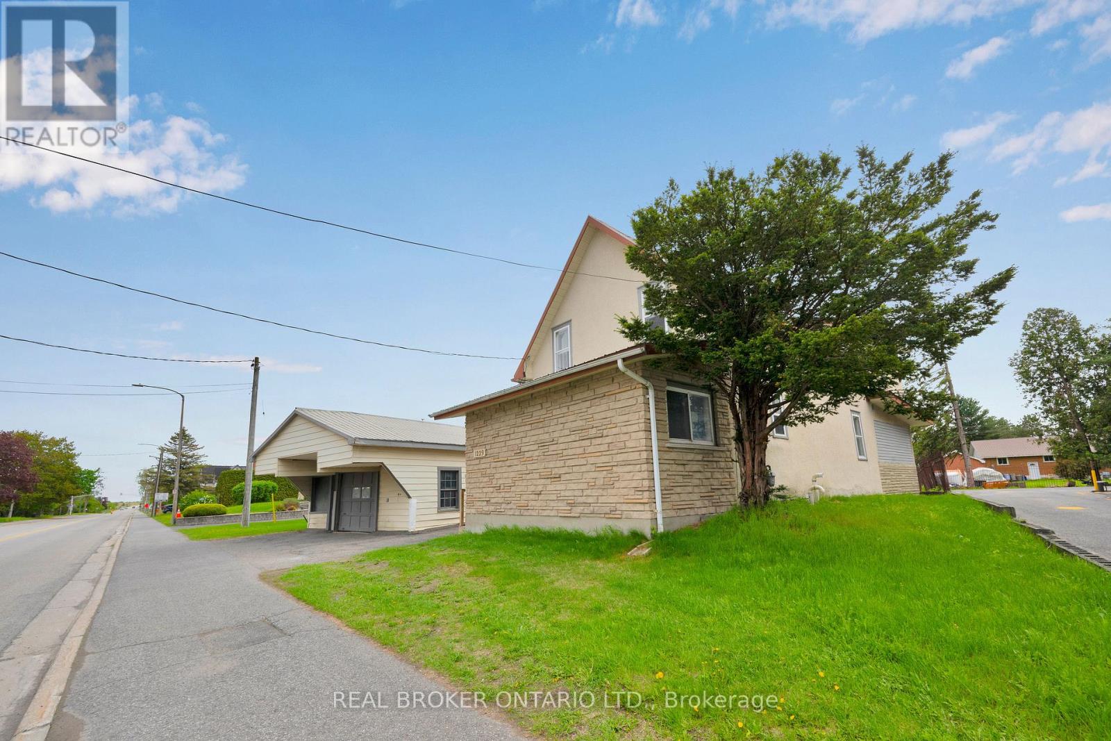 1229 Colonial Road, Ottawa, Ontario  K4B 1N2 - Photo 5 - X12172432