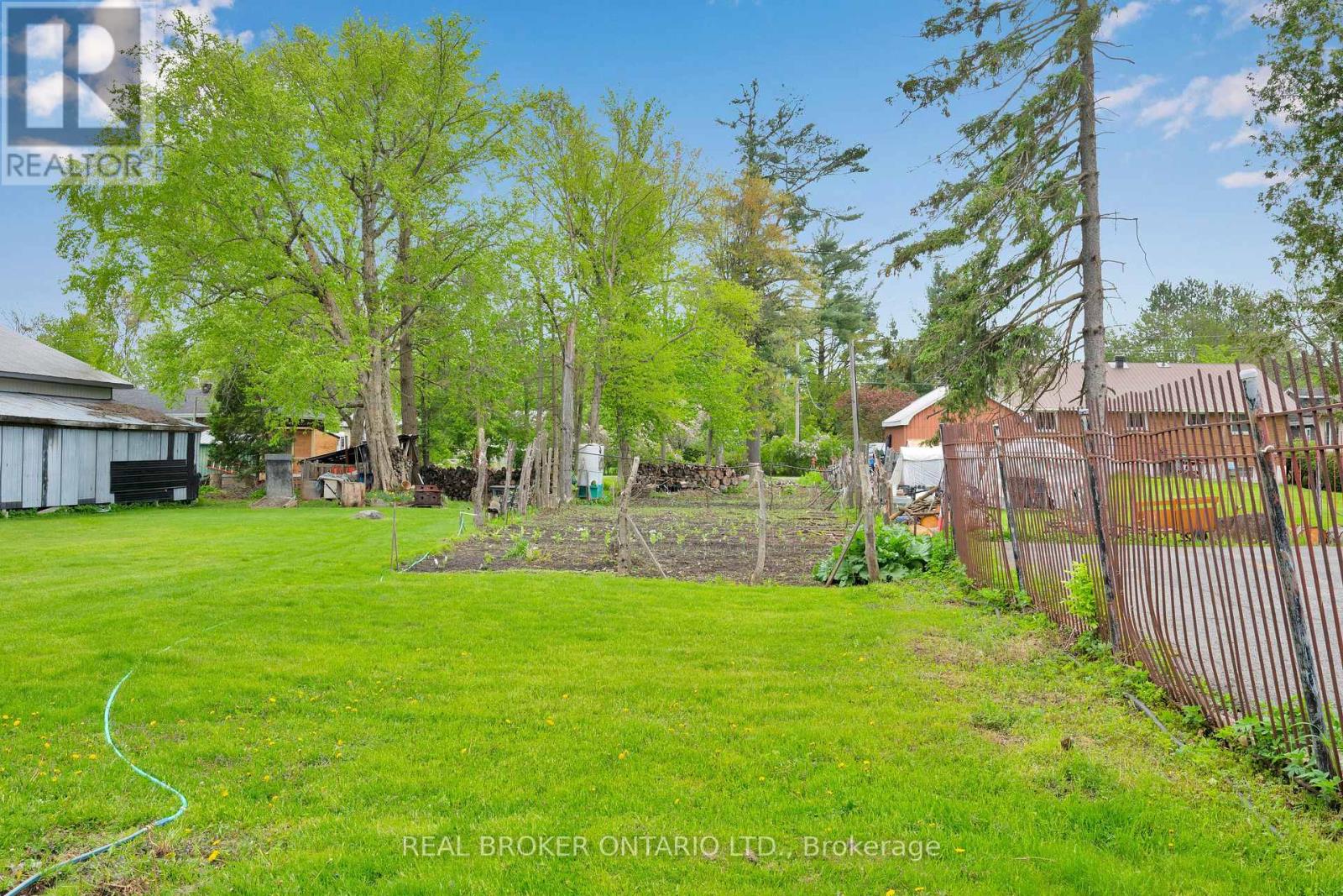 1229 Colonial Road, Ottawa, Ontario  K4B 1N2 - Photo 8 - X12172432