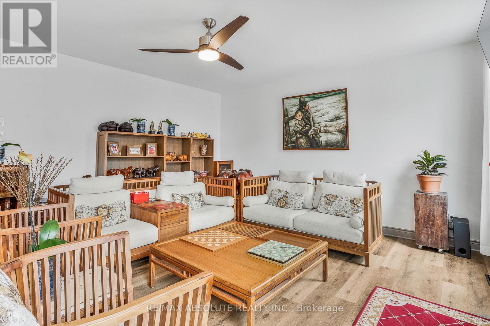 6000 Longleaf Drive, Ottawa, Ontario  K1W 1J2 - Photo 12 - X12172440
