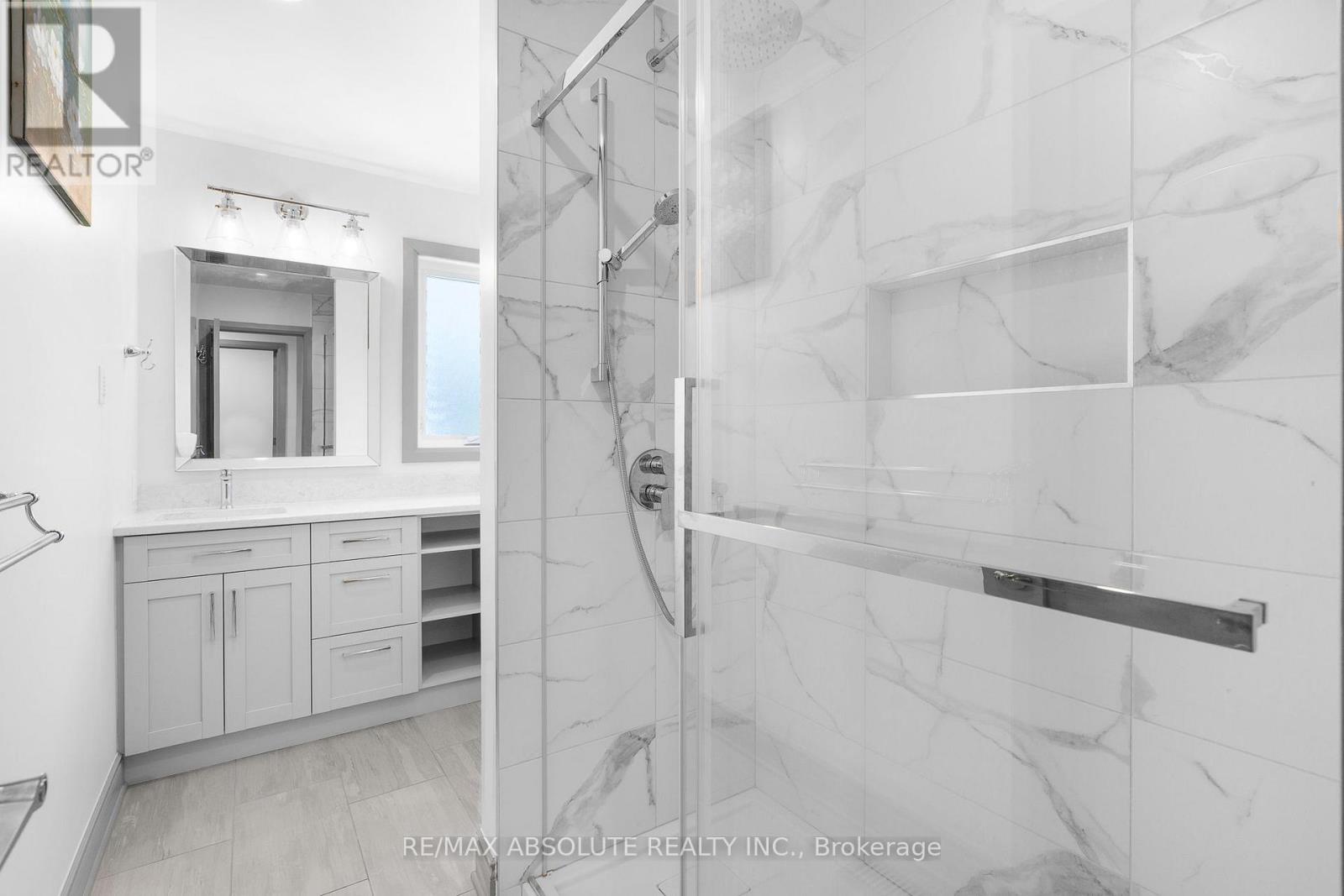 6000 Longleaf Drive, Ottawa, Ontario  K1W 1J2 - Photo 24 - X12172440